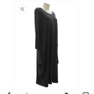 Calamo NWT black dress, long bell bottom sleeve. One size. From Italy